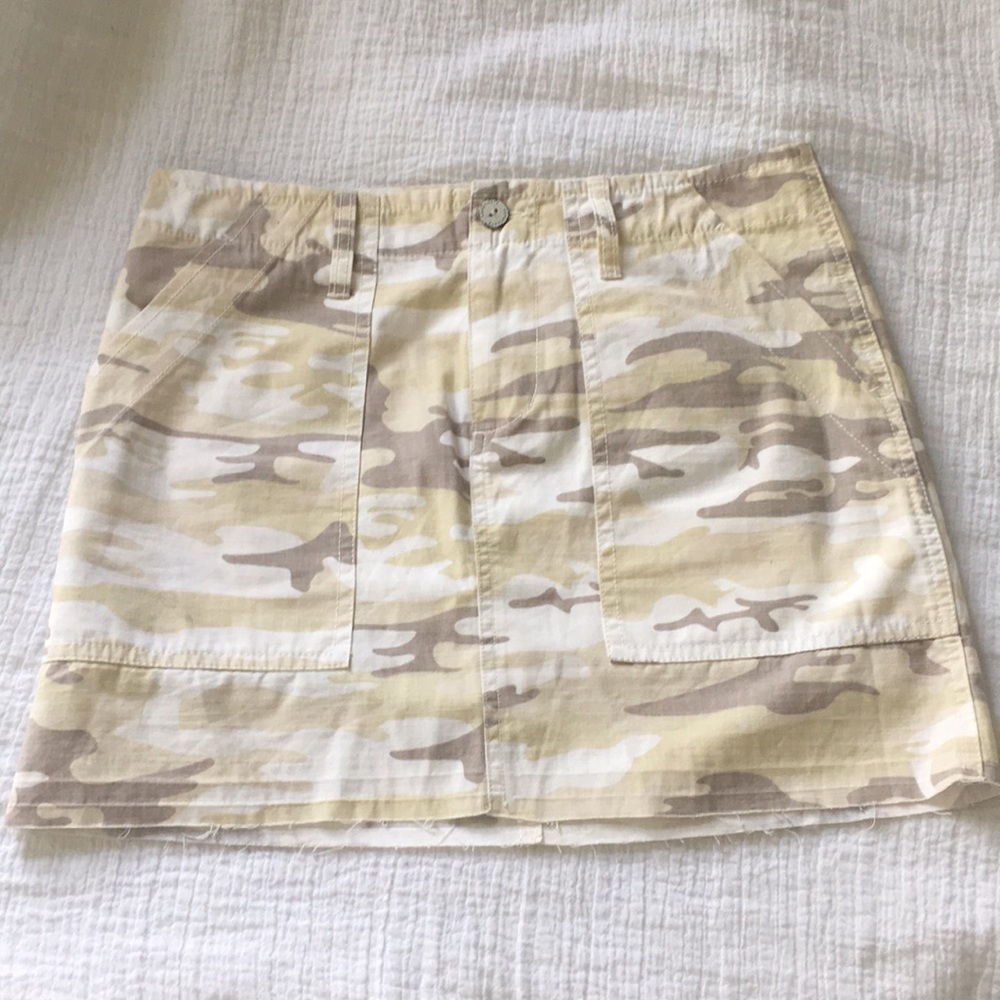 Sanctuary Beige Camo Skirt